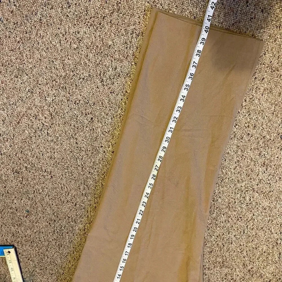 Alfred Dunner Cotton Tan Casual Pull On Pants Women Size 14 Pockets - Picture 4 of 8